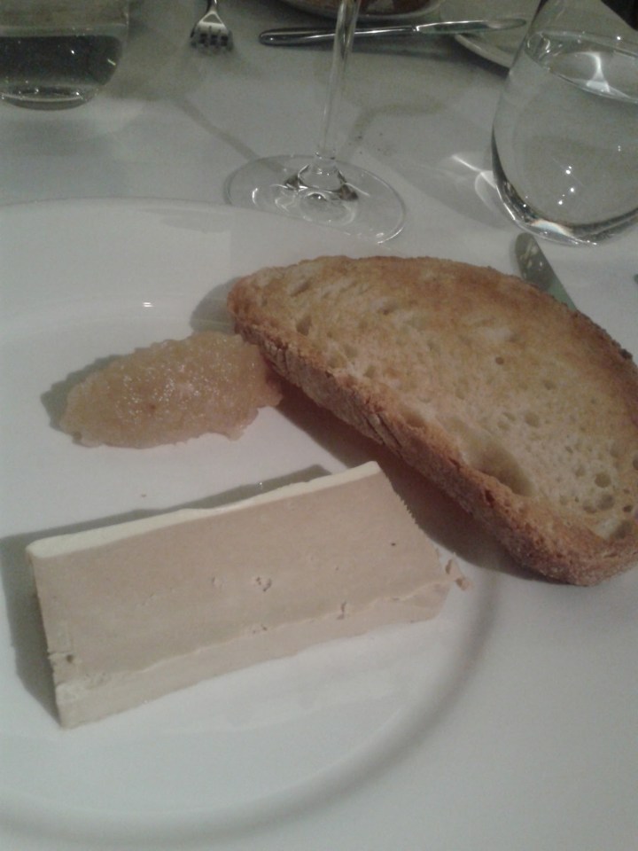 Foie con agridulce de pera