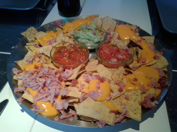 Nachos tres salsas