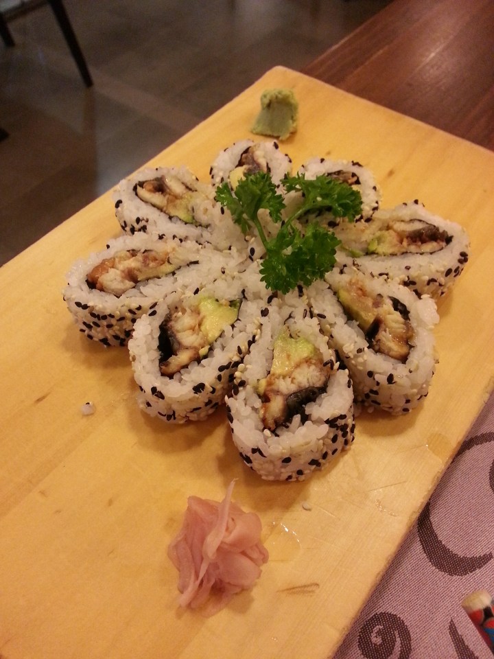 Maki-roll en forma de flor