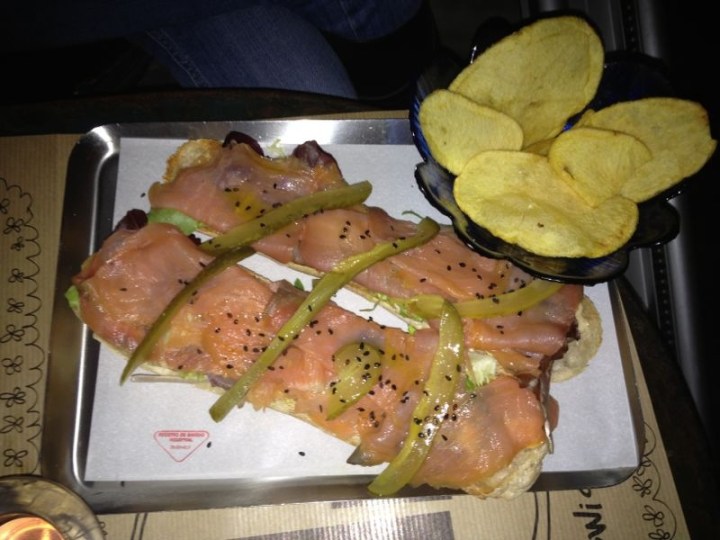 Súper bocadillo de salmón ahumado