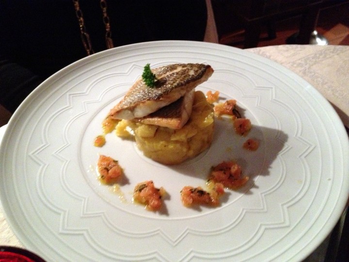 Lubina con puré de boniato