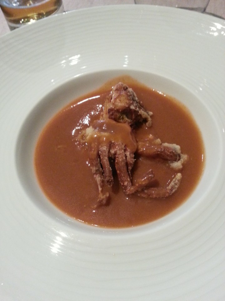 Crema de nécoras con su base de txangurro y cangrejo blando