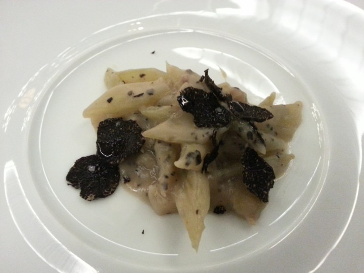 Borrajas con castañas y trufa