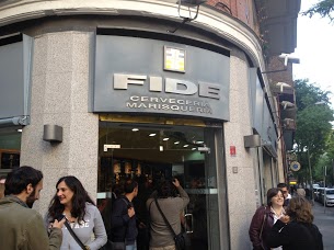 Fachada de Fide (foto de Claudia)