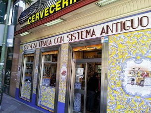 Fachada de El Doble (foto de Magda)