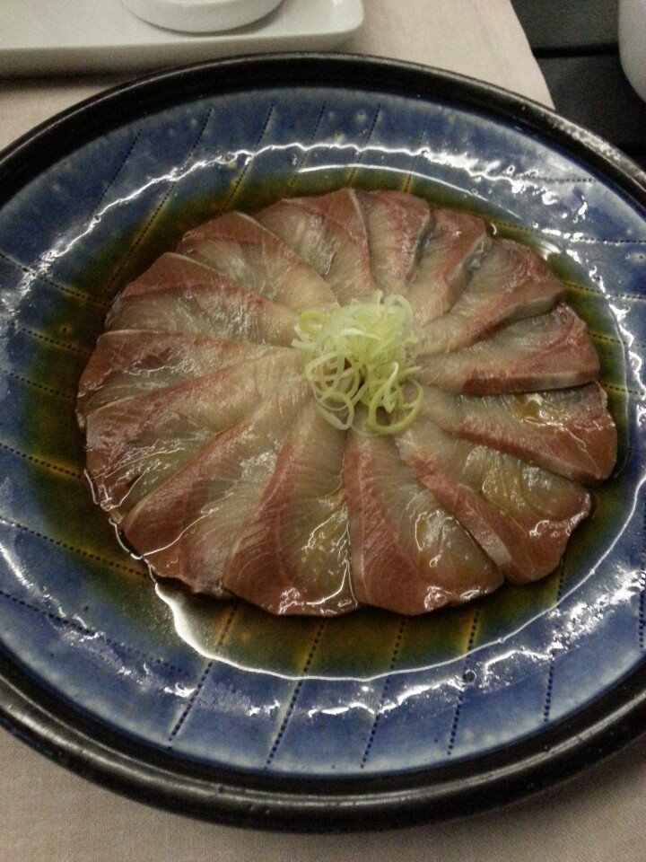 Restaurante 99 sushi bar - Tiradito de Pez Limón