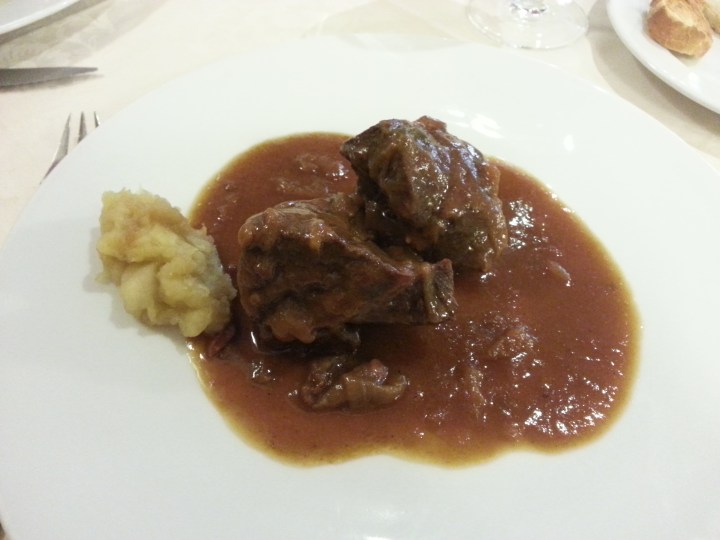 Carrillera de ternera al vino tinto - Lago de Sanabria