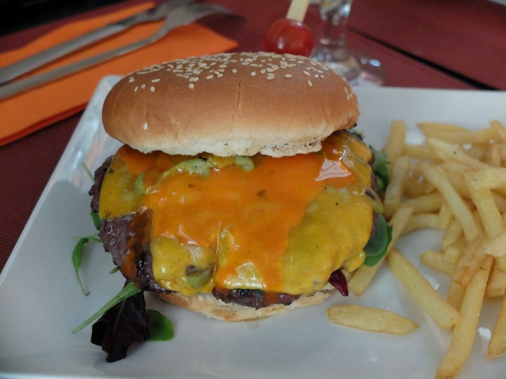 Restaurante Ricks - Hamburguesa Mexicana