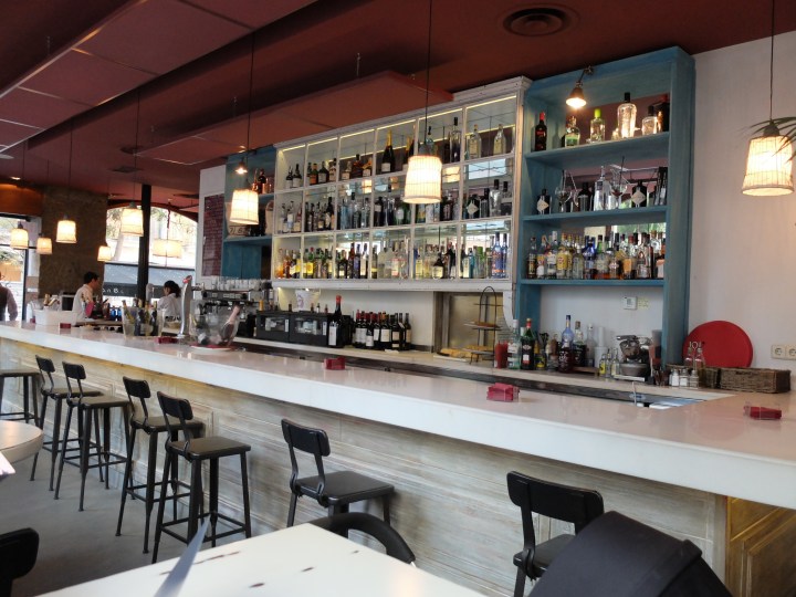 Restaurrante ANEL - Barra estupenda