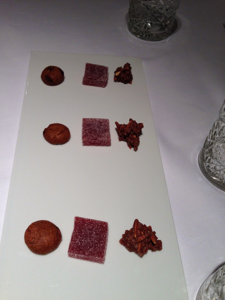 salivando more petit fours