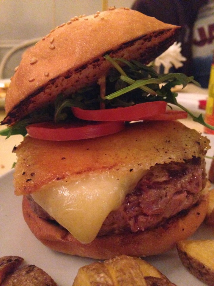 Carmencita Bar - Steffy Burger