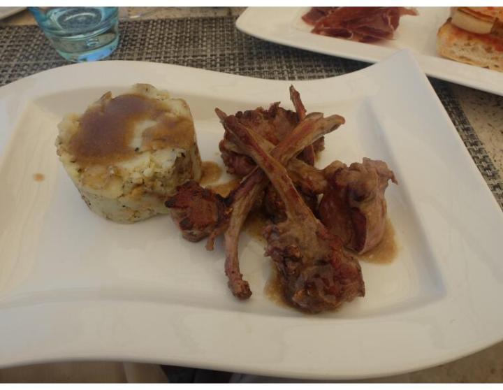 sa pedrissa deia chuletas de cordero