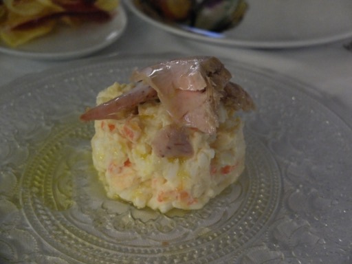 La Parrilla del Barril - Media de ensaladilla