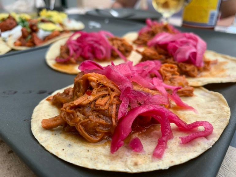 Los Guacamoles Montecarmelo - Tacos Cochinita Pibil