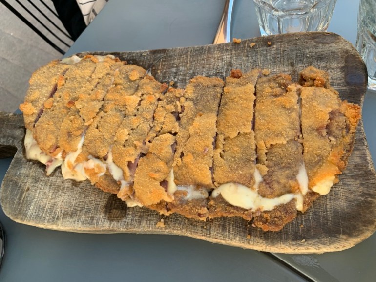 La Cuadrilla Montecarmelo - Cachopo