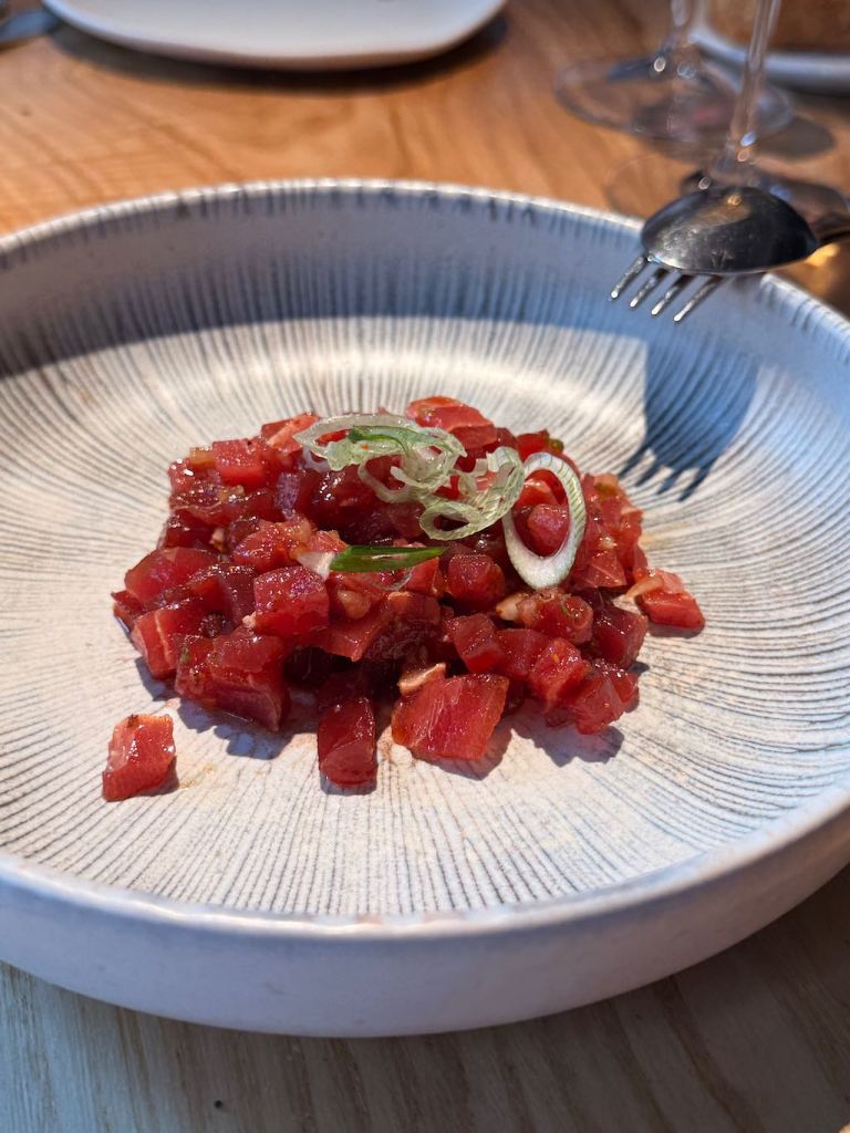Tartar de atún fresco en restaurante El Señor Martín