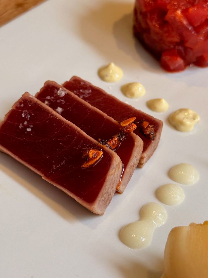 Tataki de descargamento de atún en El Campero